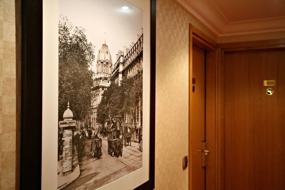 Royal Saint Michel Hotel Paris Amenities photo